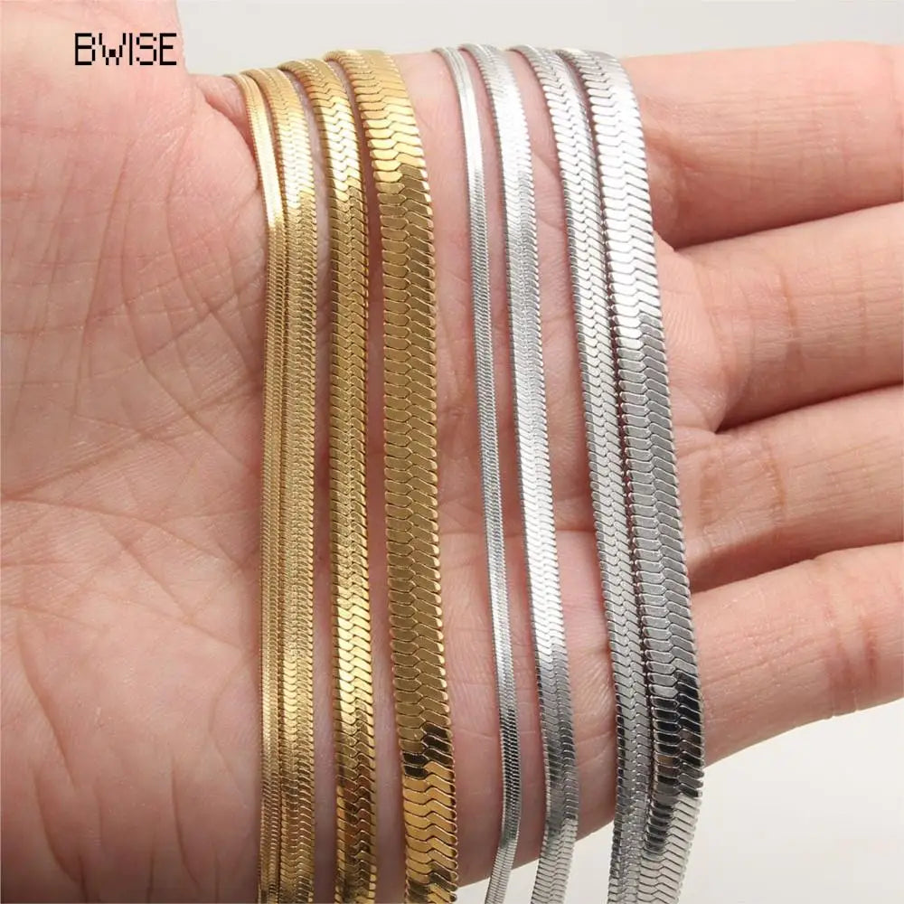 Herringbone Snake Chain Necklace — Gold