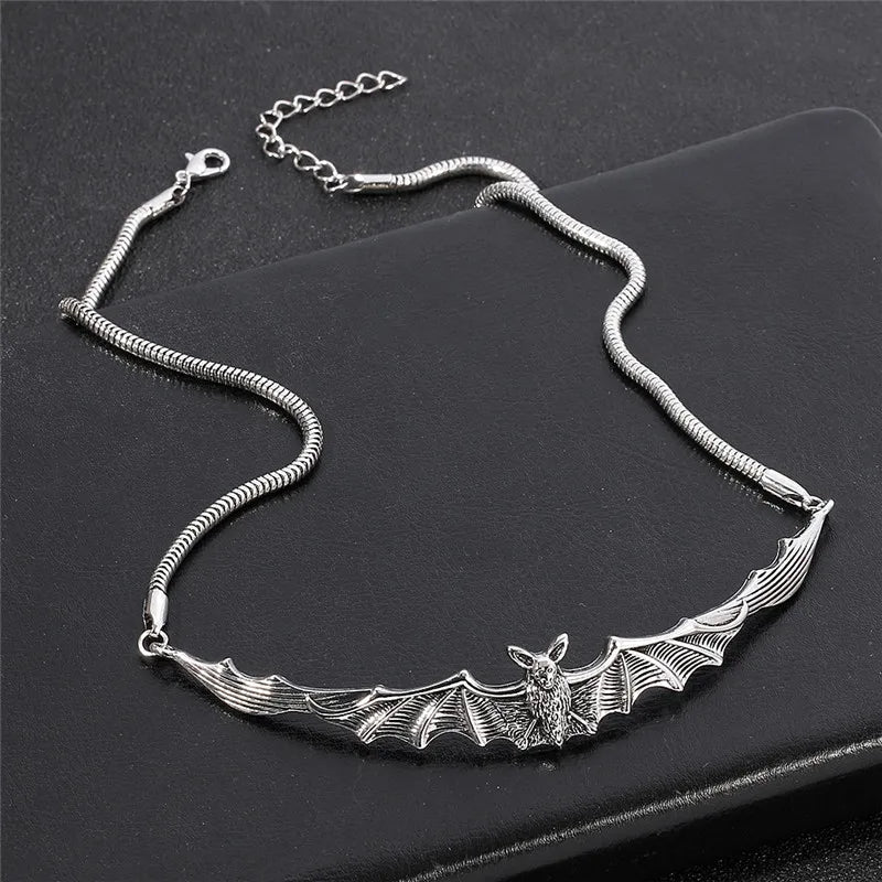 Gothic Silver Plated Bat Chocker Necklace Vampire Bat Pendant Necklace Dark Style Choker Bat Jewelry Gift Women Girls