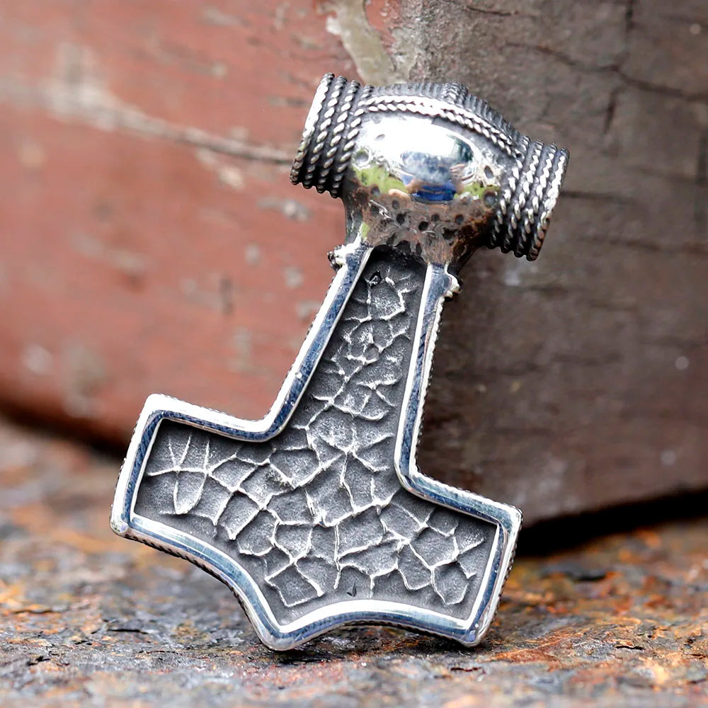 2023 New Design 316L Stainless Steel Viking Amulet Nordic Mjolnir Thor's Hammer Pendant Owl pattern Pendant Gift free