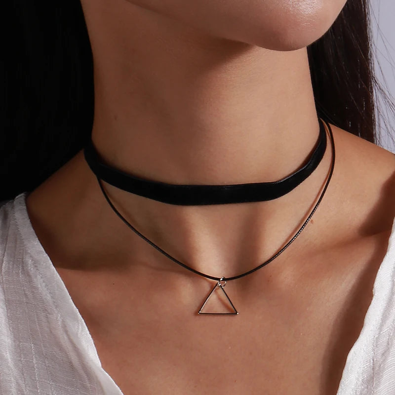 Aihua Gothic Crystsal Cross Pendant Black Velvet Necklace for Women Elegant Pearl Heart Choker Necklace Statement Jewelry