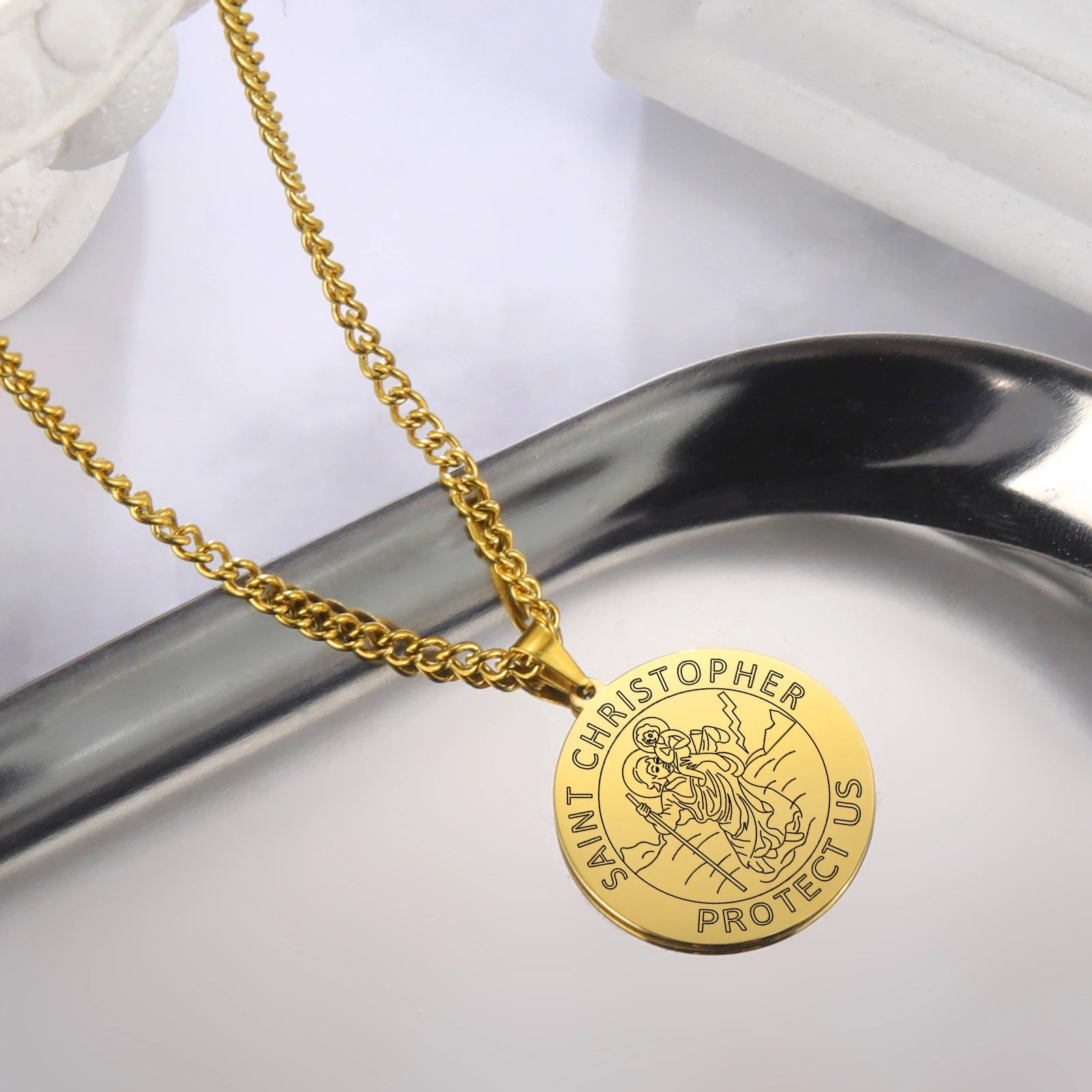 Dawapara Saint Christopher Medal Necklace Jesus Truet In You Amulet Catholic Jewelry Travelers Driver Gifts Stainless