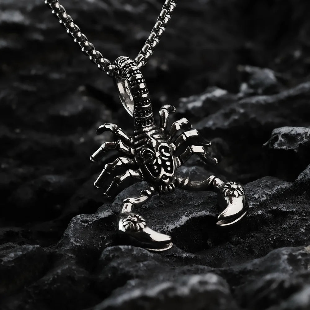 Exquisite Stainless Steel Scorpion Pendant Men Sweater Chain Stainless Steel Scorpion Necklace Jewelry