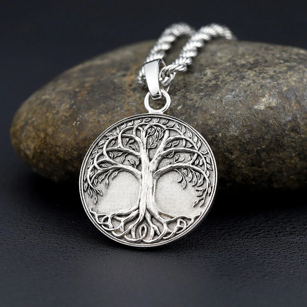 Leaf Pendant — 925 Silver