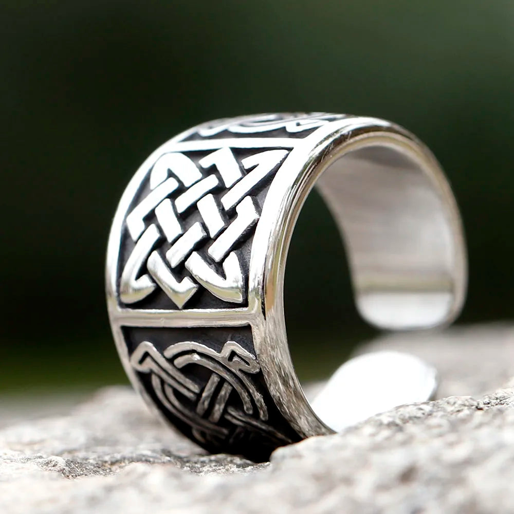Viking Odin Trinity Celtic Knot Amulet Ring — Stainless Steel