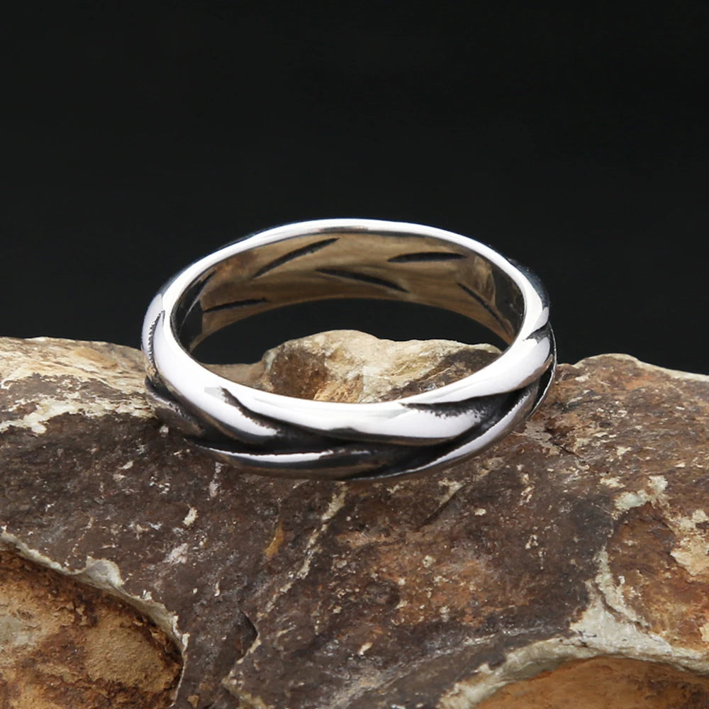 Celtic Knot Ring — Stainless Steel