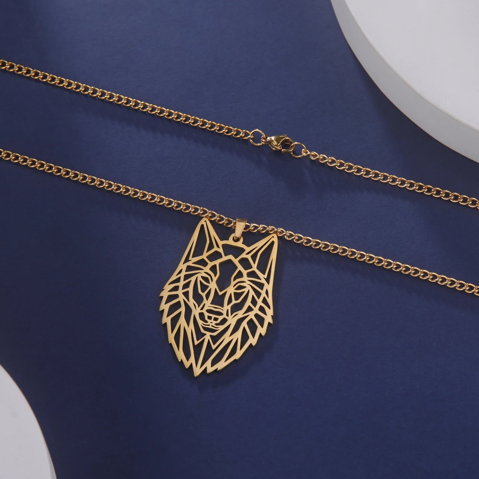 Skyrim Wolf Amulet Cut Out Pendant Necklace Men Women Stainless Steel Hip Hop Box Chain Necklaces Animal Jewelry Birthday Gift