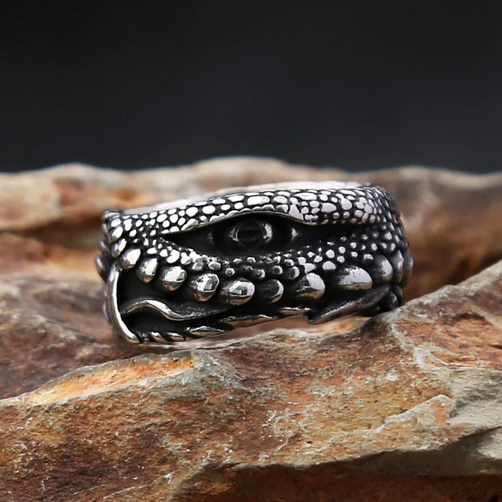 Dragon Claw Ring — Stainless Steel