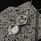 Vintage Personalized Pendant Ltem with Openable Pendant Chain Film Television Jewelry Gift Suitable for Collectibles