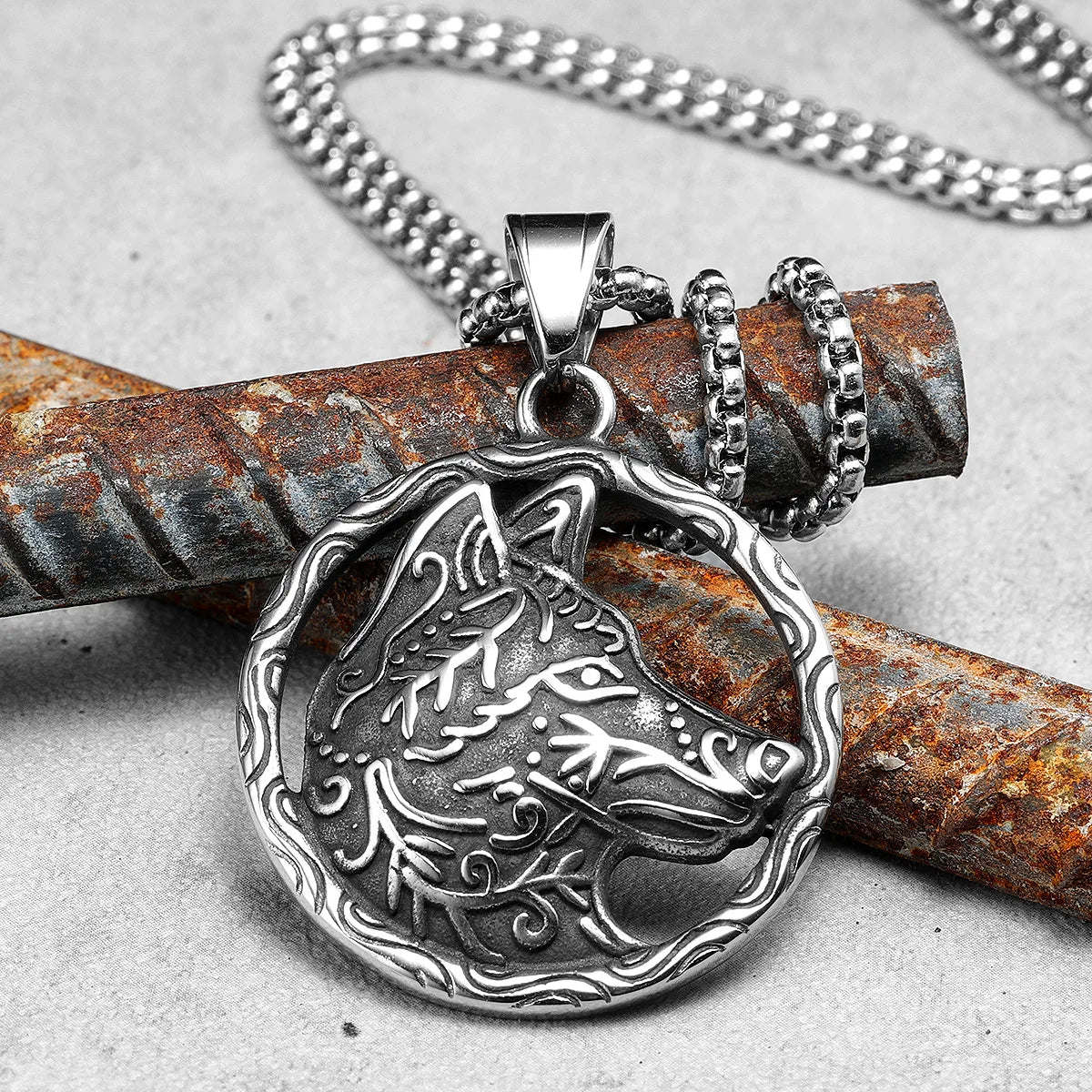 Wolf Head Carving Pendant Necklace Stainless Steel