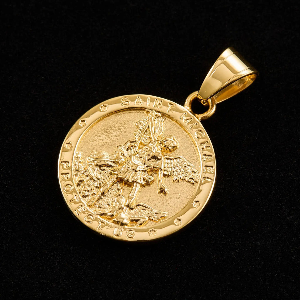 1pc Catholic Angel Michael Gold color round pendant For Men Women Punk 316L Stainless Steel Knight Saint Michael Jewelry Gifts