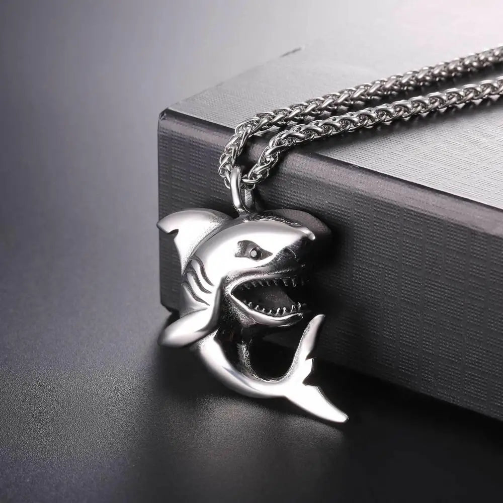New Hip-Hop Rock Fashion Personality Men's Necklace Domineering Shark Pendant Punk Style Jewelry Accessories