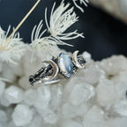 New Retro Ethnic Style Moonstone Ring for Woman Bohemian Retro Crescent Ring Simple Female Engagement Jewelry Wedding Wholesale