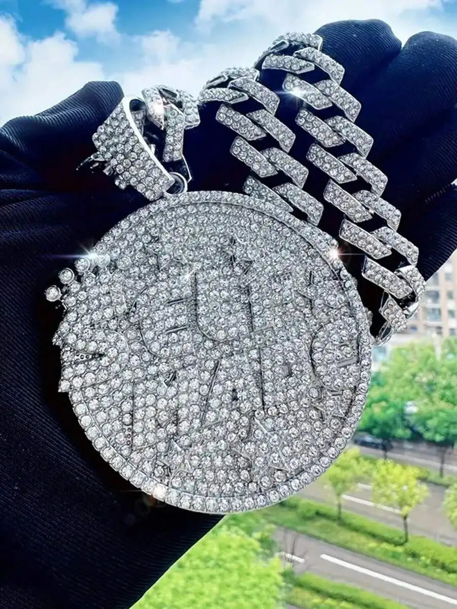 SGIAWETA-1pc Star-Shaped Letter Inlaid Ice Crystal Pendant Cuban Chain Necklace, Unisex, Cool And Charming Hip-Hop