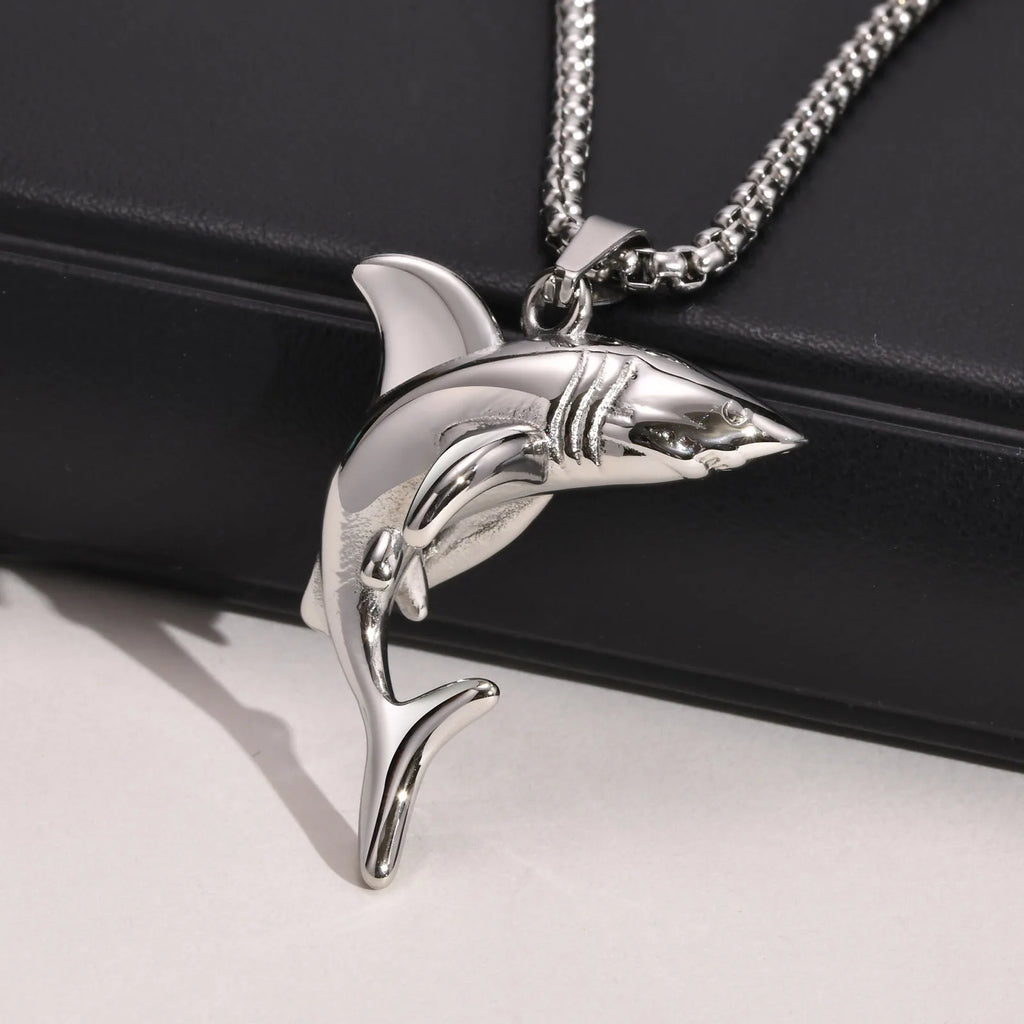 Vnox Stylish Shark Men Boys Necklaces,Rock Punk Animal Pendant Collar Jewelry with Stainless Steel Box Chain