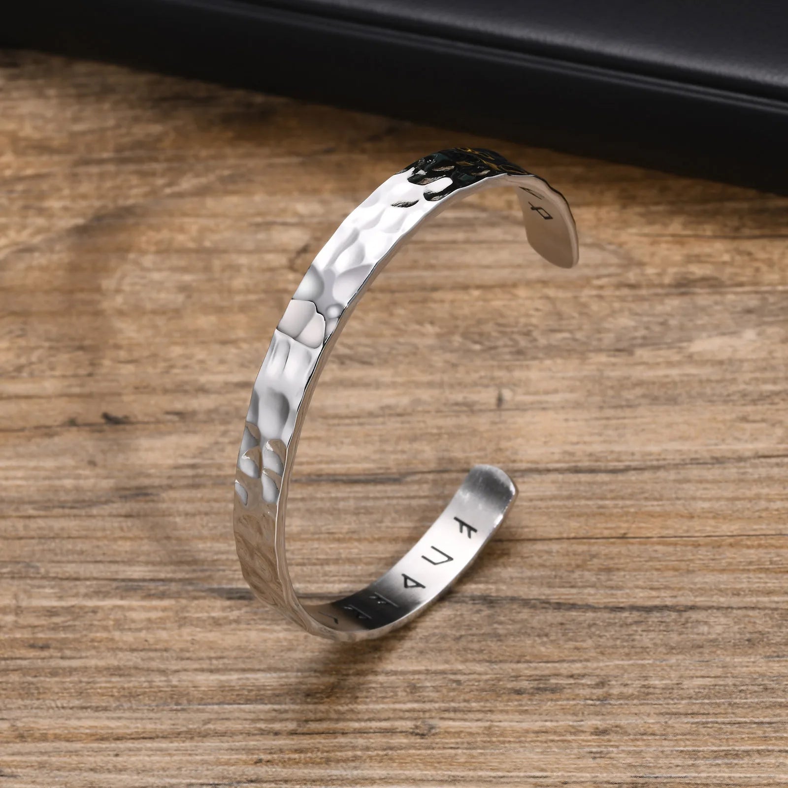 Vnox Norse Viking Bracelets for Men Women, Hand Crafted Hammered Stainless Steel Cuff Bangle Bracelet, Rock Punk Gift