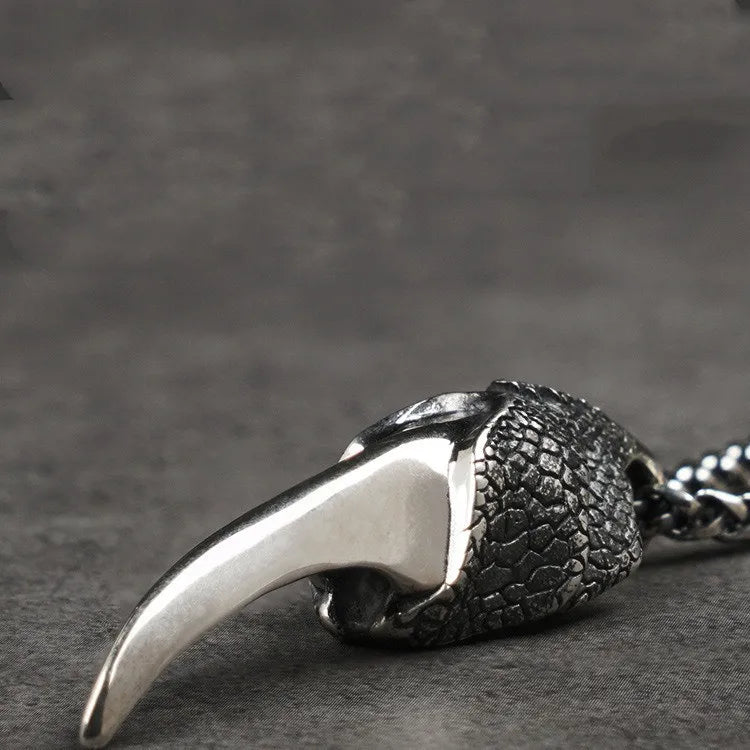 Domineering retro dragon claw punk animal claw necklace men's fashion bicycle riding lucky jewelry gift