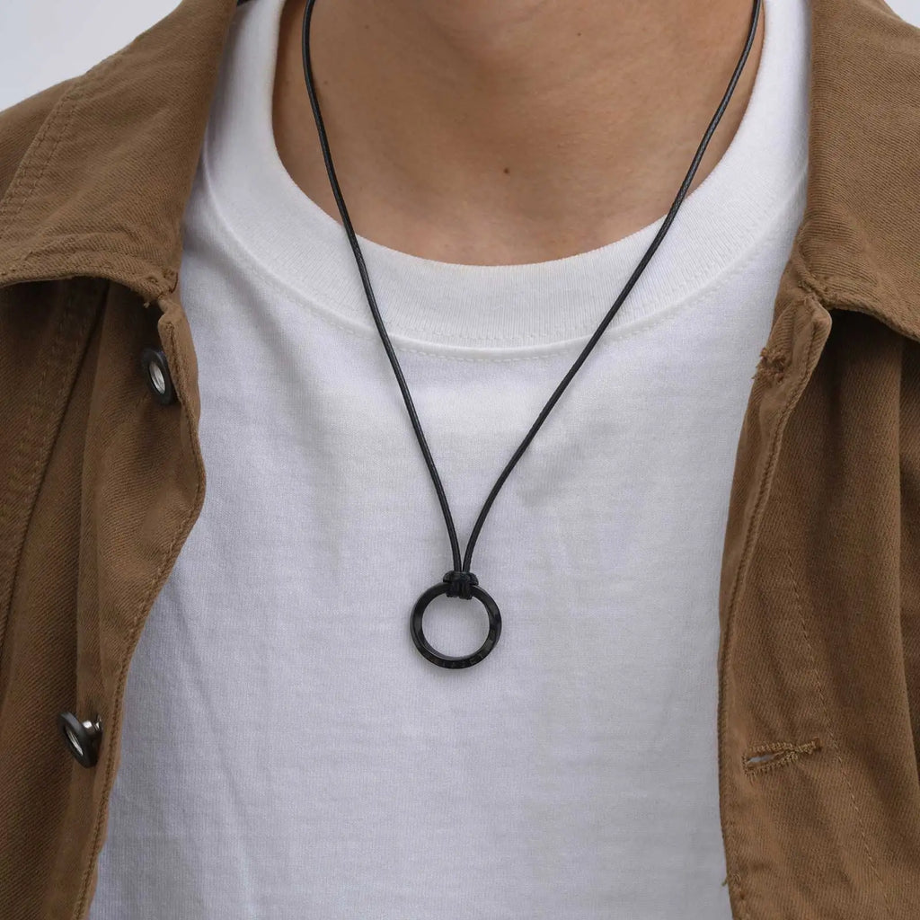 Vnox Retro Niche Viking Mobius Necklaces For Men Stainless Steel Round Pendant With 60cm Rope/Metal Chain Four Color