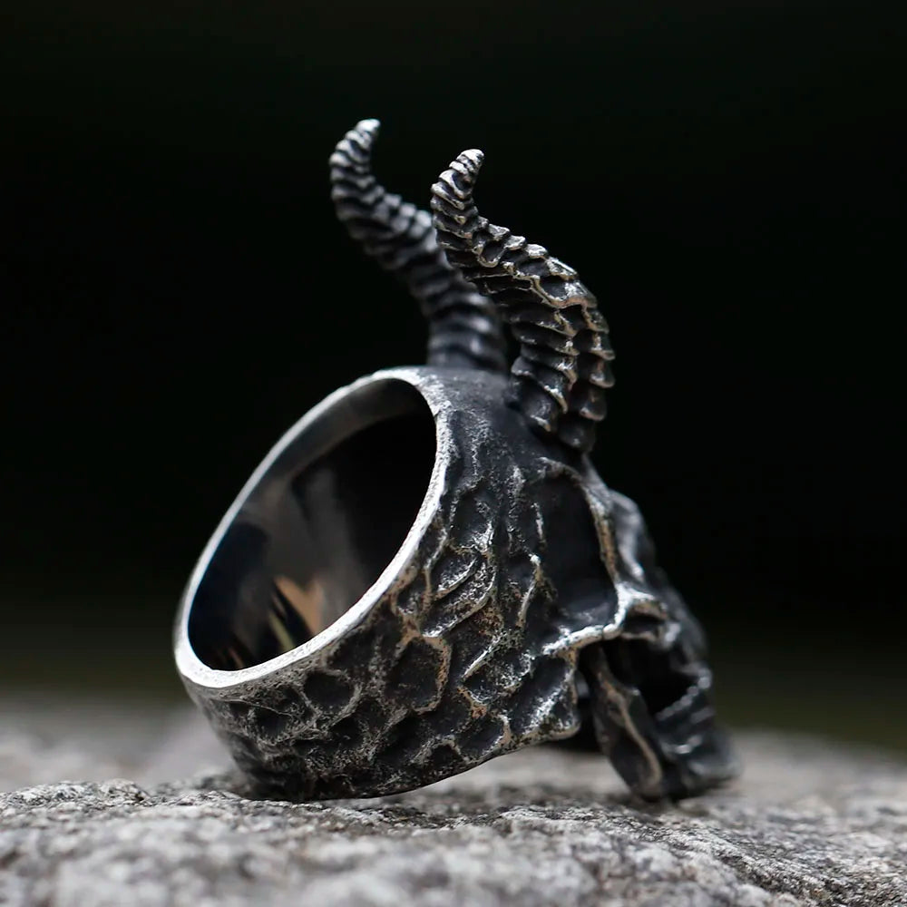 Satanic Skull Horn Ring — Heavy Gothic, 316L Stainless Steel