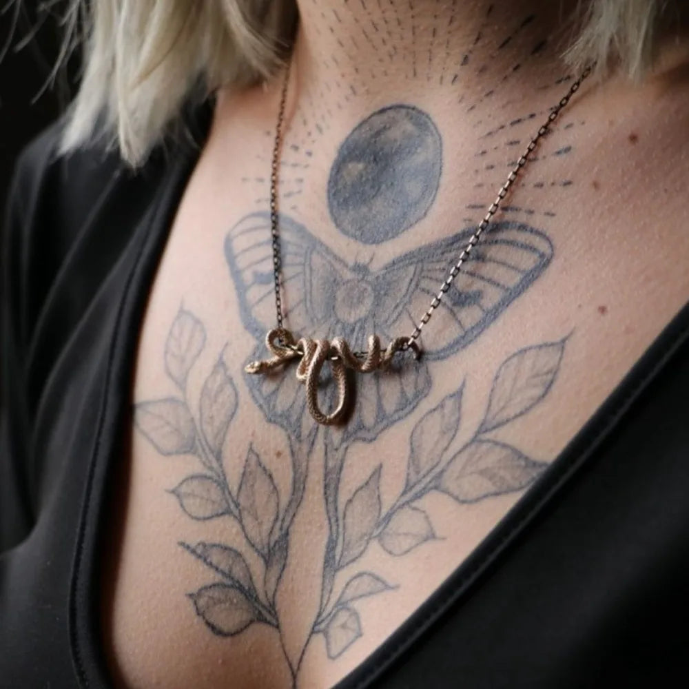 Punk Style Zodiac Snake Pendant Necklace Winding Unique Men Women Statement Snake Choker Gift Hiphop Retro Jewelry