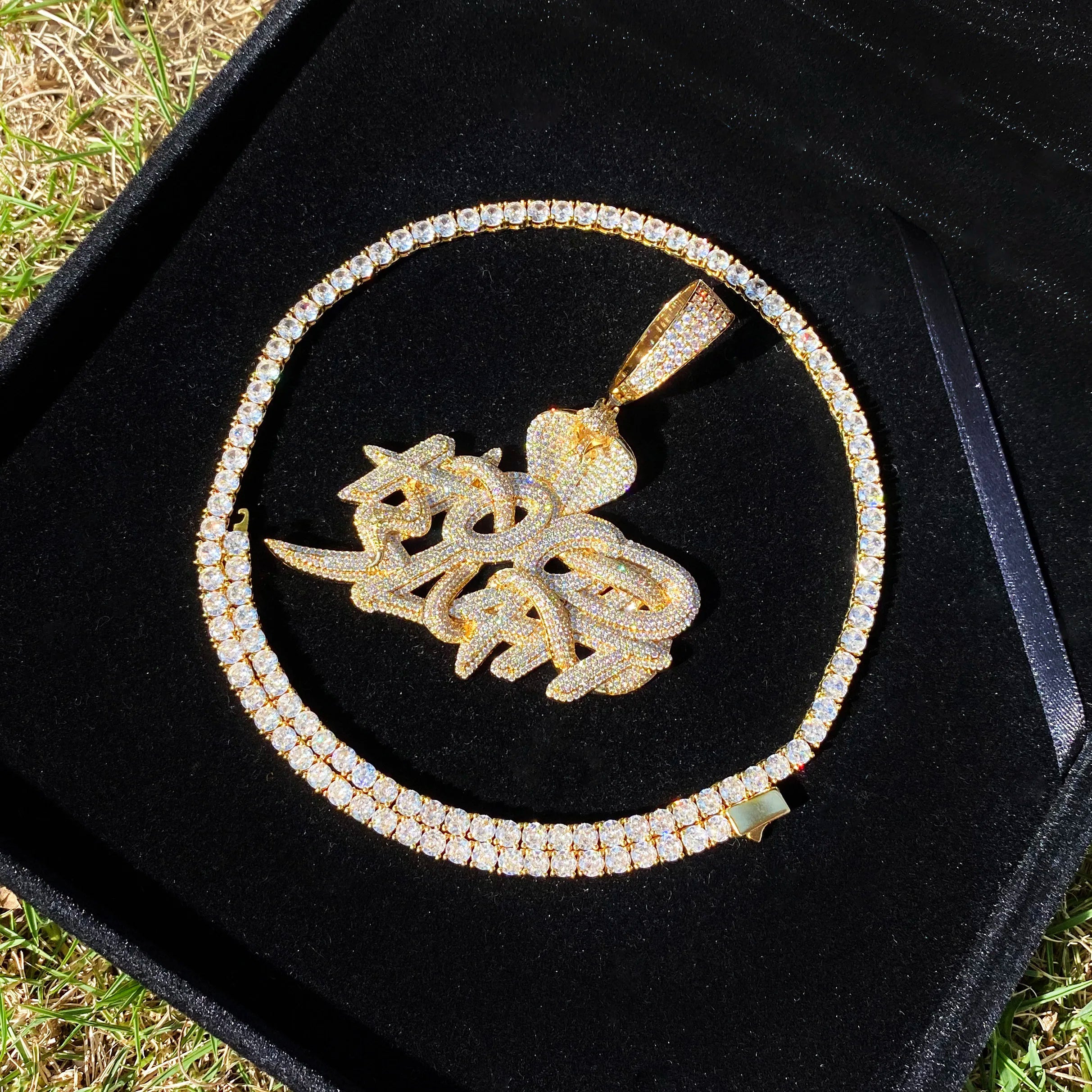 Aokaishen Iced Out Snake Hood Hustle Necklace Pendant for Men Real Gold Plated Cubic Zirconia Hip Hop Jewelry