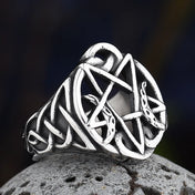 Bladed Five-Pointed Star Ring Engravable — Stainless Steel