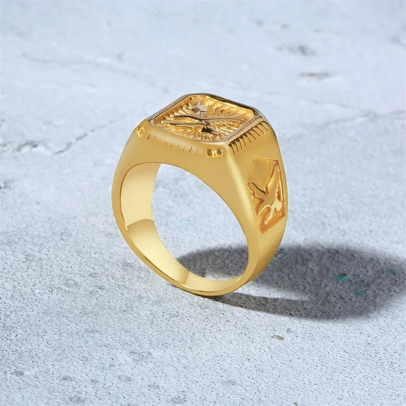 Eagle Signet Ring — Gold Stainless Steel