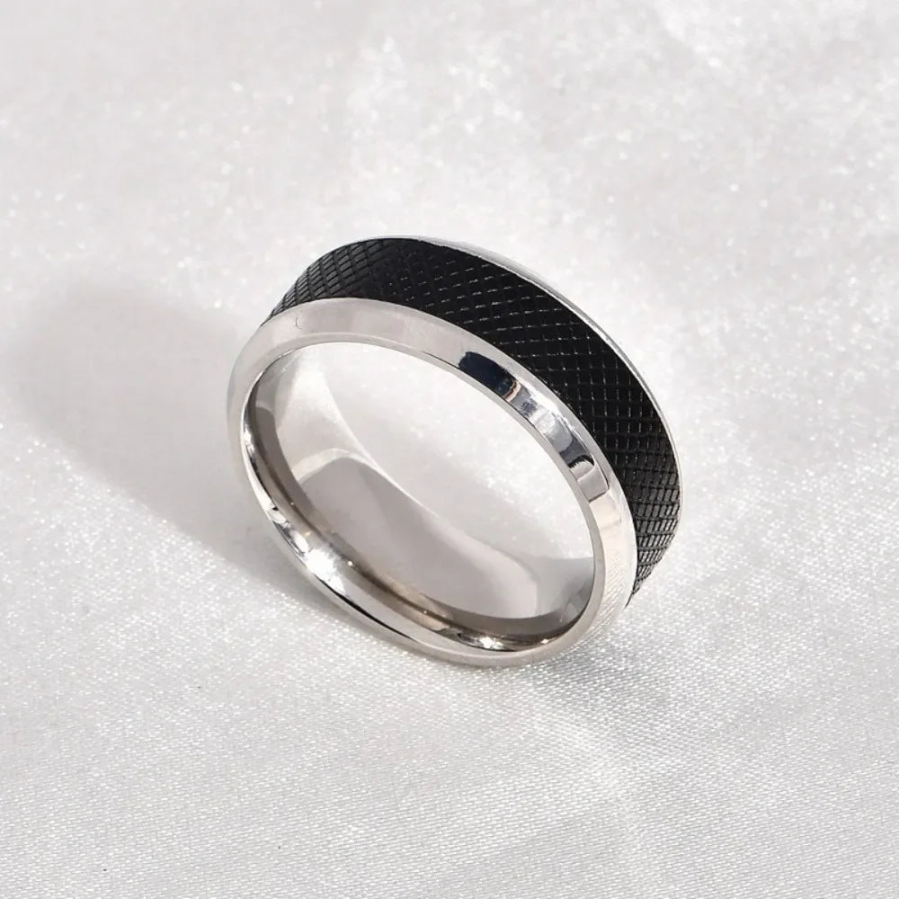 Top Quality Simple Stainless Steel Men Rings Western Titanium Steel Black White Ring For Fashion Jewelry