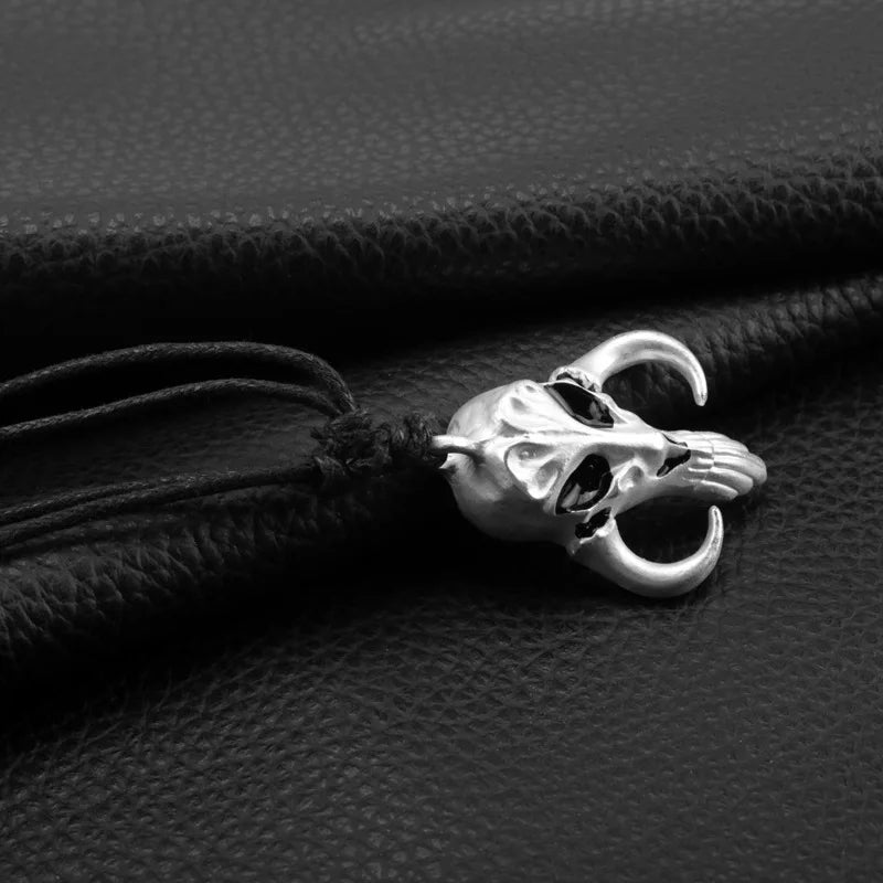 Retro Punk Skull Pendant Necklace Mandalorian Dragon Skull Same Unisex Sweater Chain Fashion Clothing Jewelry