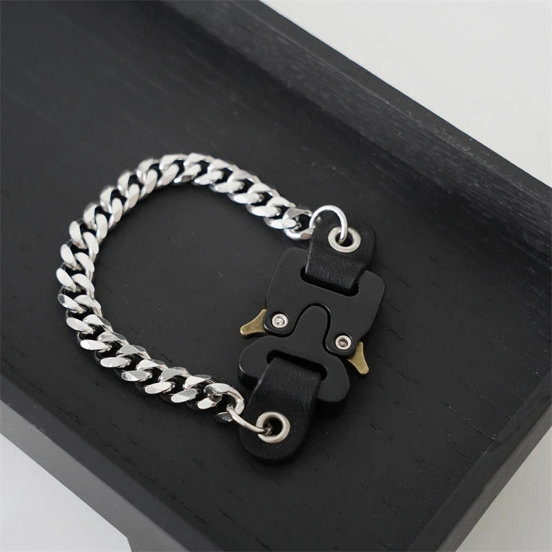 HANGZHI 2021 NEW Hip Hop Punk Titanium Steel Street Men and Women Letters Metal Safety Buckle Necklace Fashion Jewelry