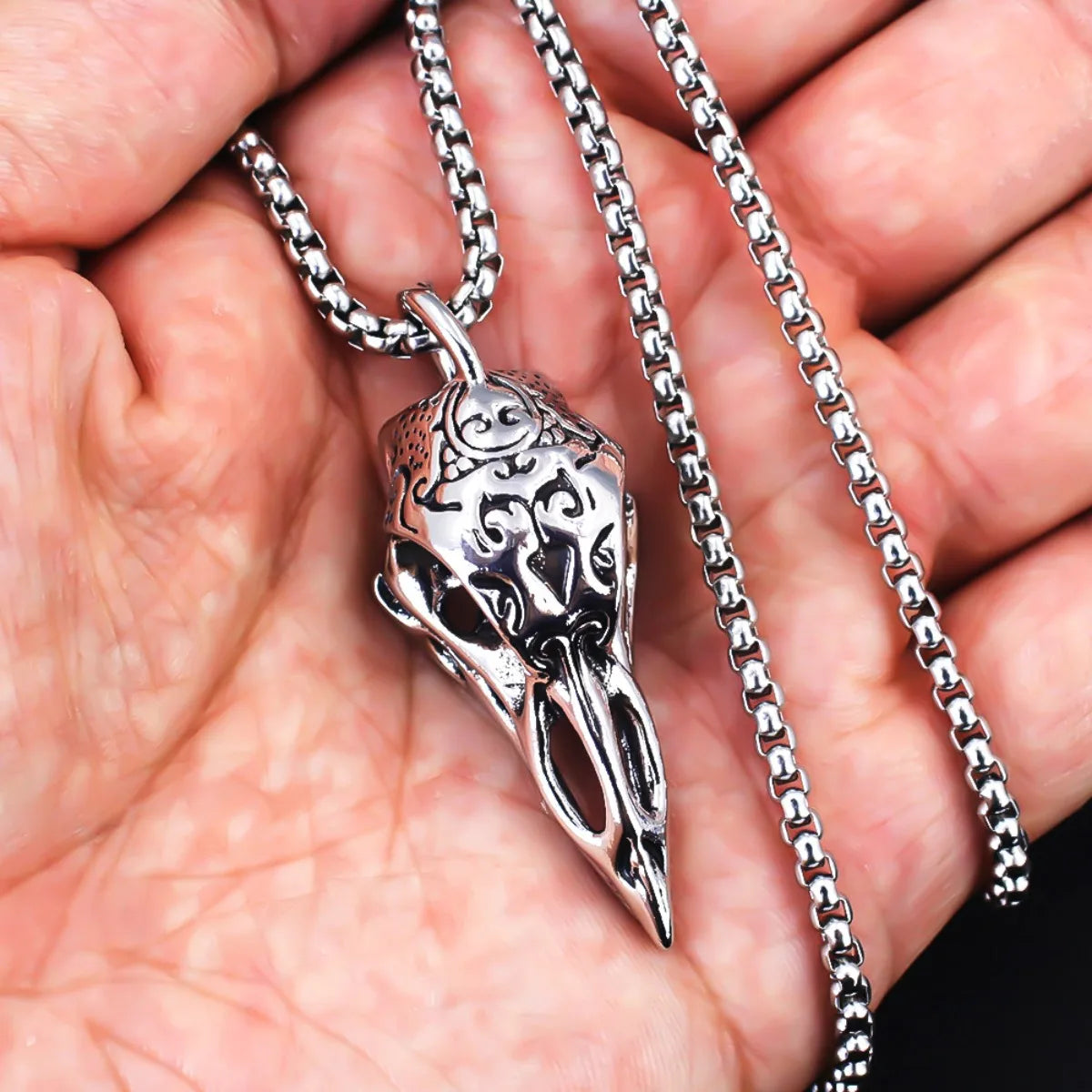 Nordic Crow Skull Pendant Necklace, Retro Animal Jewelry for Men, Lucky Amulet Gift, Viking Style