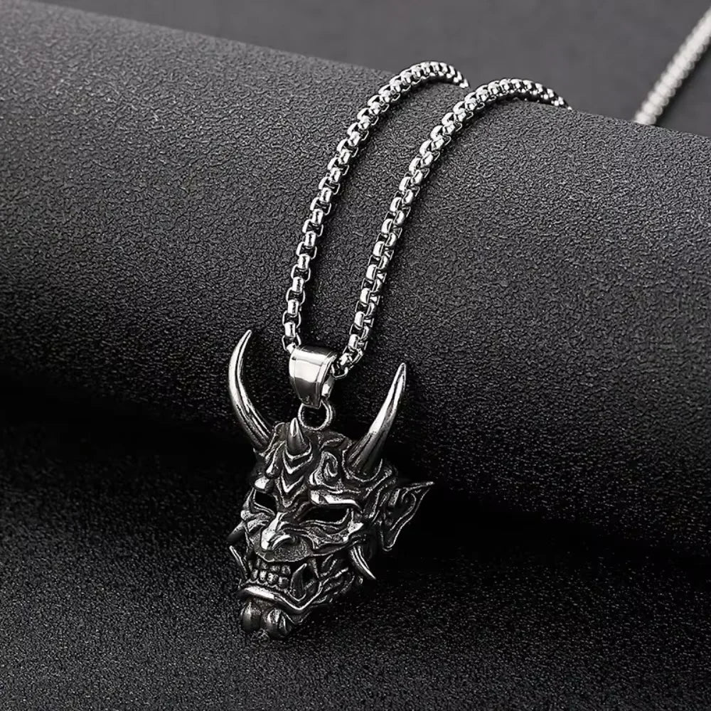 Retro Punk Demon Mask Samurai Ghost Pendant Necklace, Unisex Long Chain, Hip-Hop Rock Party Necklace Gift Accessory