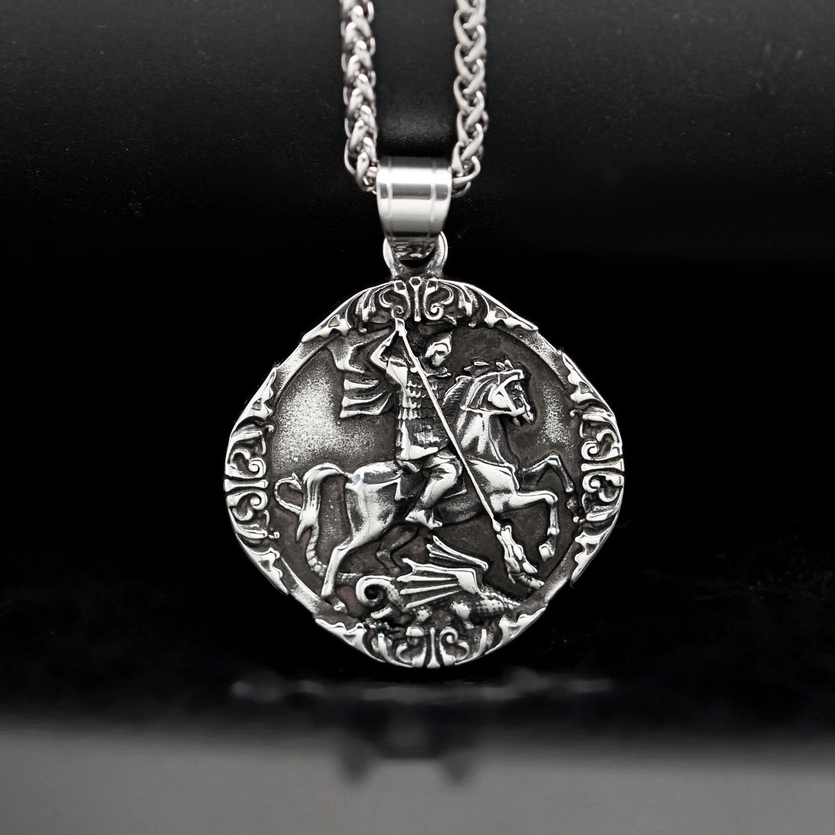 New Jewelry Viking War Horse Greek Latin Knights stainless steel Templar Exquisite Commemorative Seal Pendant Necklace