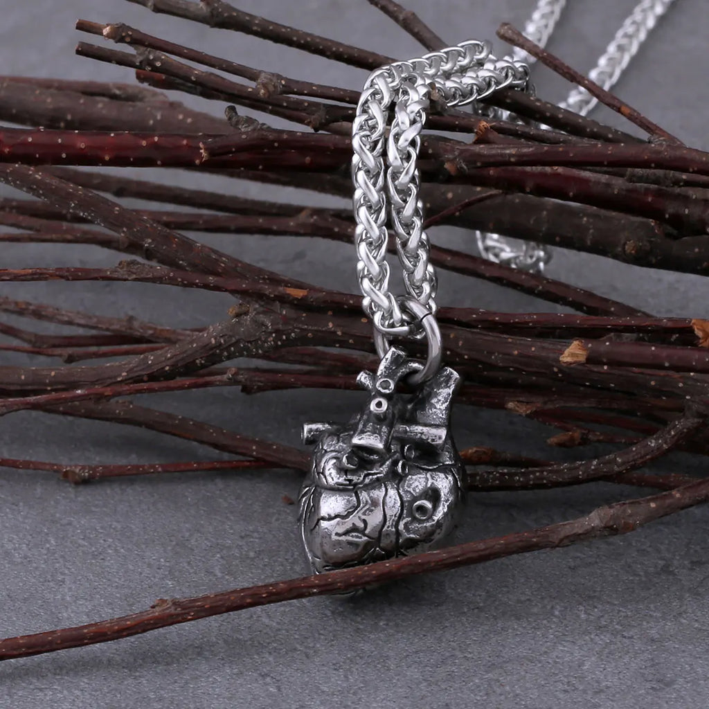 Fashion Hip Hop Heart Necklace Stainless Steel For Men and Women Punk Vintage Biker Pendant Charm Lucky Heart Jewelry