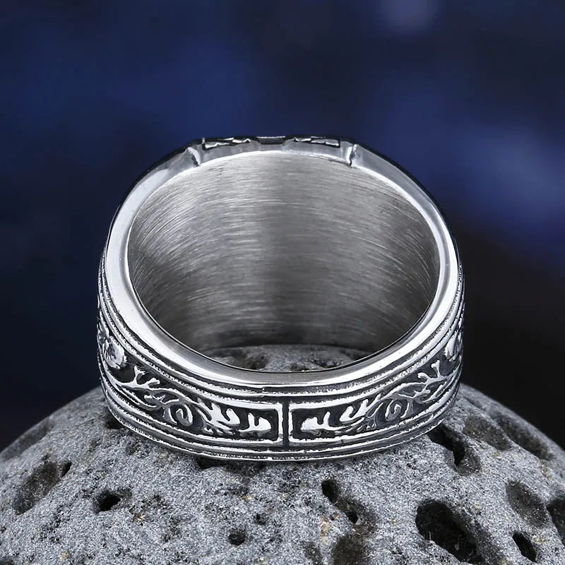 Fashion 2024 New 316L Stainless Steel Polished Pattern Ring Black Zircon Vintage  Jewelry For Couple Gift Good Detail