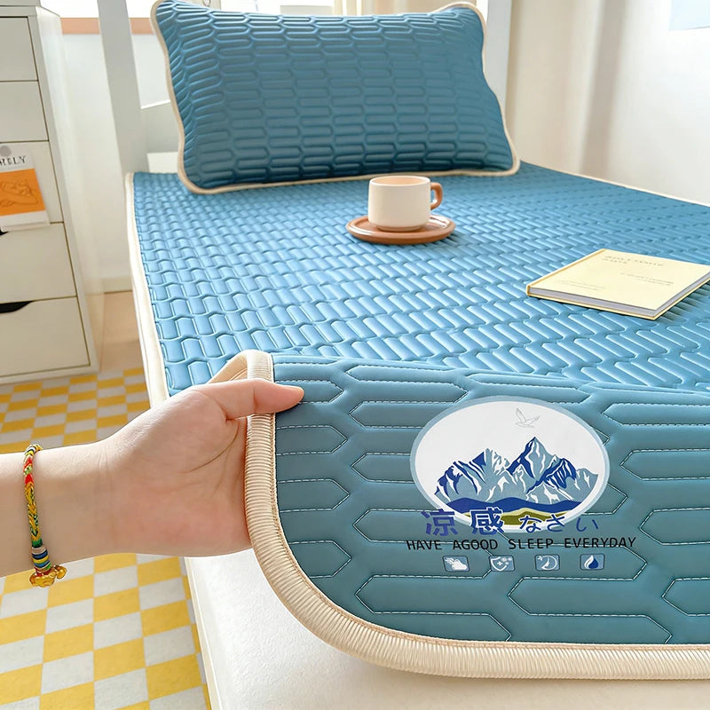 2026 New Summer Cooling Mattress Pad, Solid Color Latex & Ice Silk Mat Washable Foldable Bed Cover for Home Dorm Single