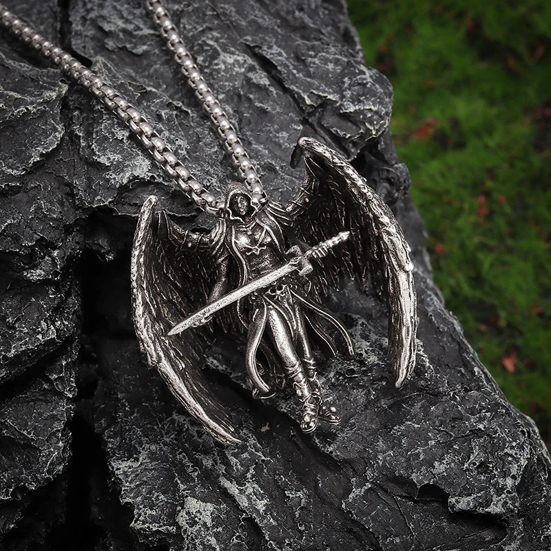 Retro Mythical Sword Archangel Michael Wings Pendant Necklace Men's Fashion Cool Amulet Jewelry Accessories