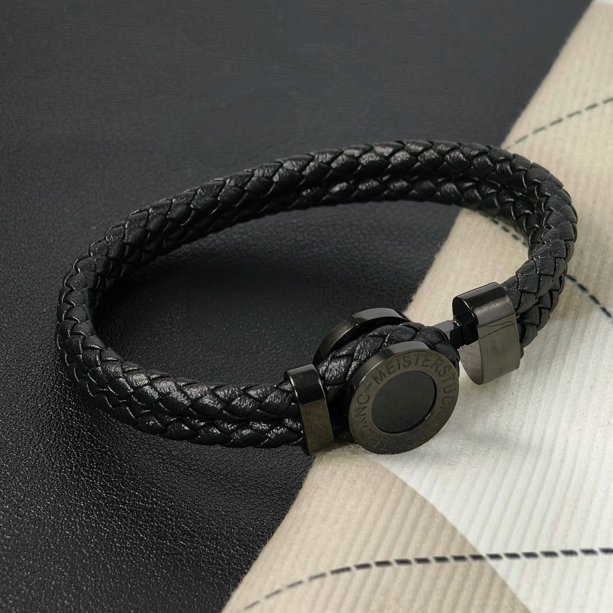 New personalized Wanjia European and American bracelet MB bracelet woven stainless steel men's bracelet