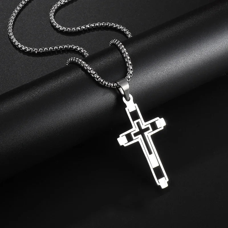 Templar Cross Round Medal Pendant Necklace — Stainless Steel
