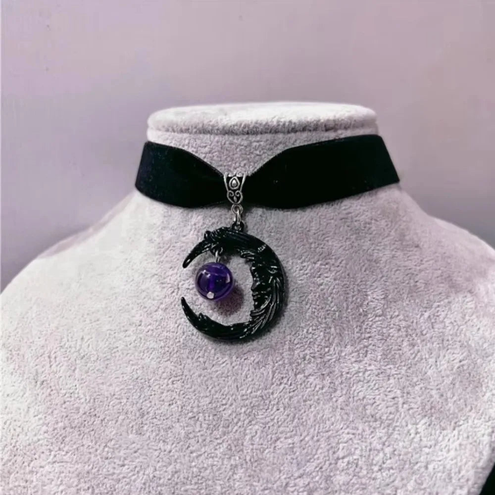 Gothic Temperament Black Human Face Moon Amethyst Round Bead Pendant Velvet Necklace for Women Men Halloween Party Jewelry Gifts