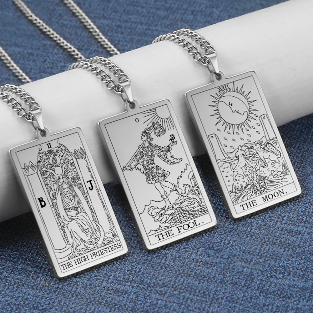 Dawapara Vintage Tarot Card Necklace The Major Arcana Pagan Astrology Talisman Pendants Necklace Stainless Steel Jewelry