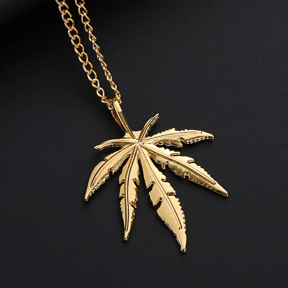 Maple Leaf Necklace Leaf Pendant Charm Chain Necklace Men Gift Jewelry Necklace Hip Hop Jewelry Glittery