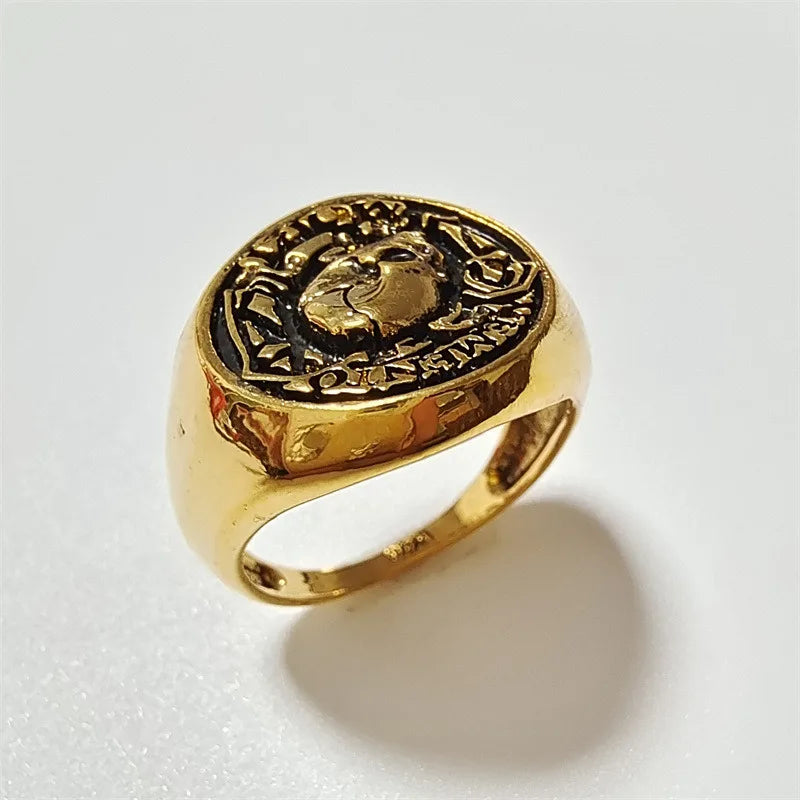 Skull Cross Ring — Gothic Vintage
