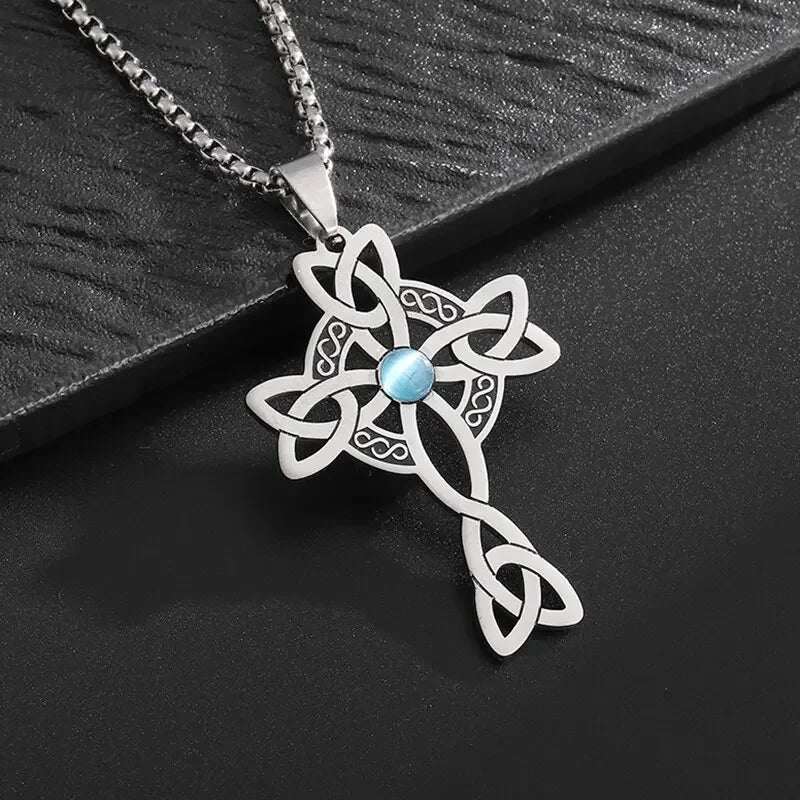 Celtic Trinity Knot Pendant Necklace — Zinc Alloy