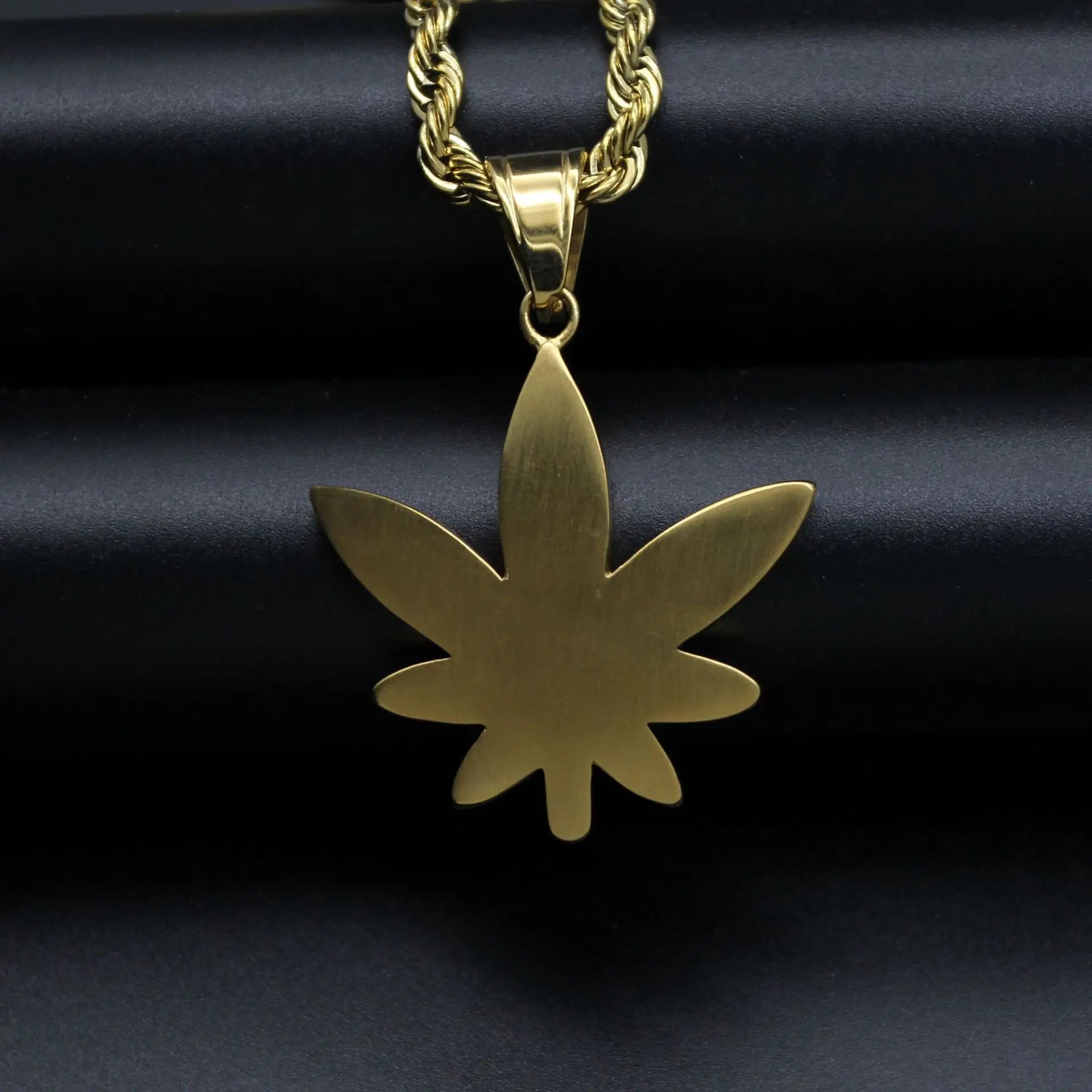 Gold color Pendant Necklace Men women Maple Leaf with rhinestone for Boys Male Steampunk Jewelry