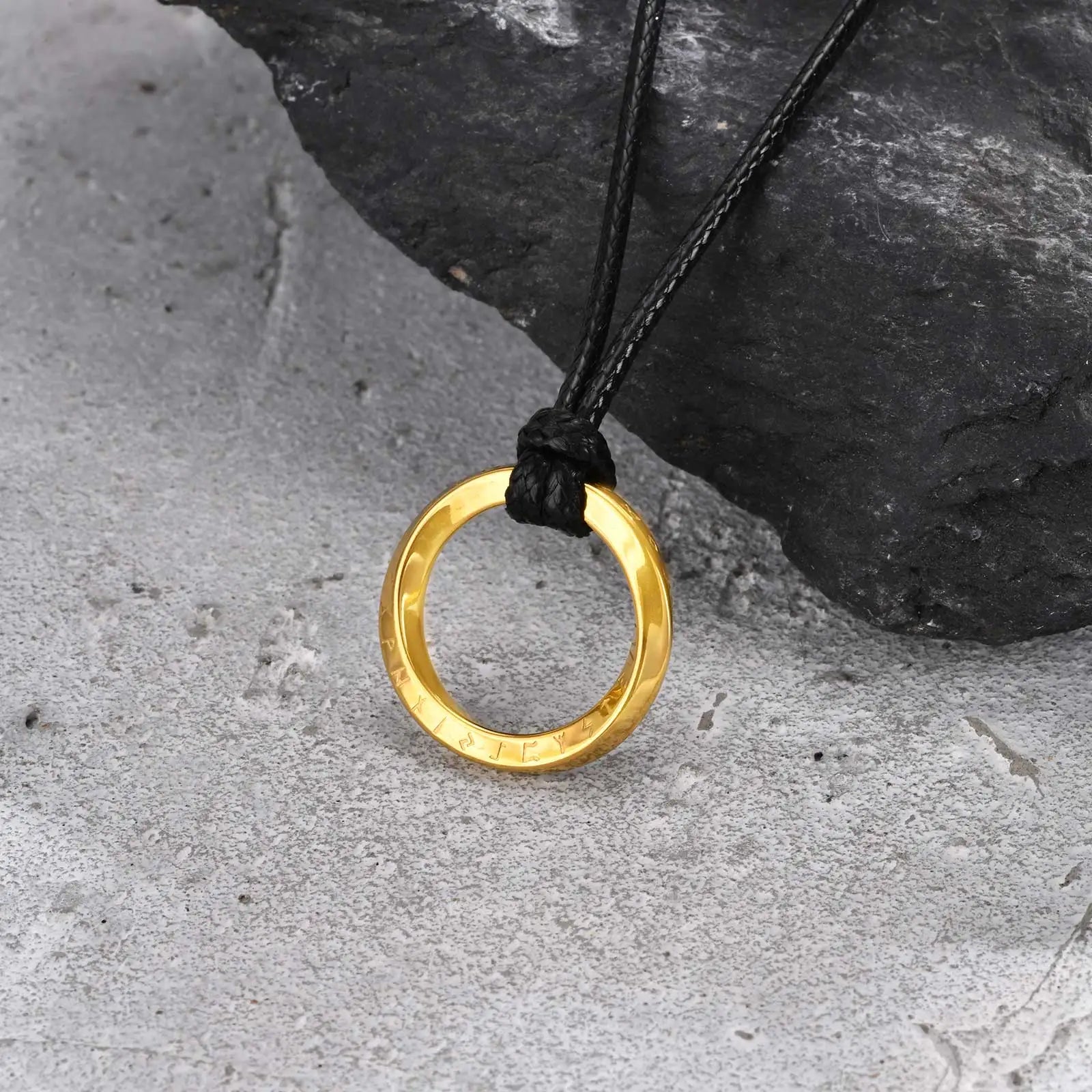 Norse Viking Mobius Pendant — Stainless