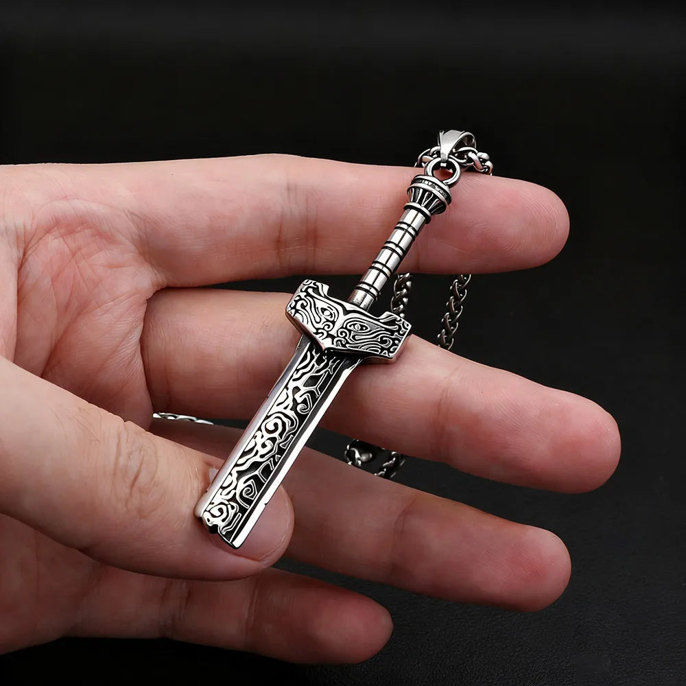 Distressed Cloud Pattern Broken Blade Stainless Steel Pendant Necklace Unisex Retro Punk Fantasy Warrior Accessory Fashion Gift