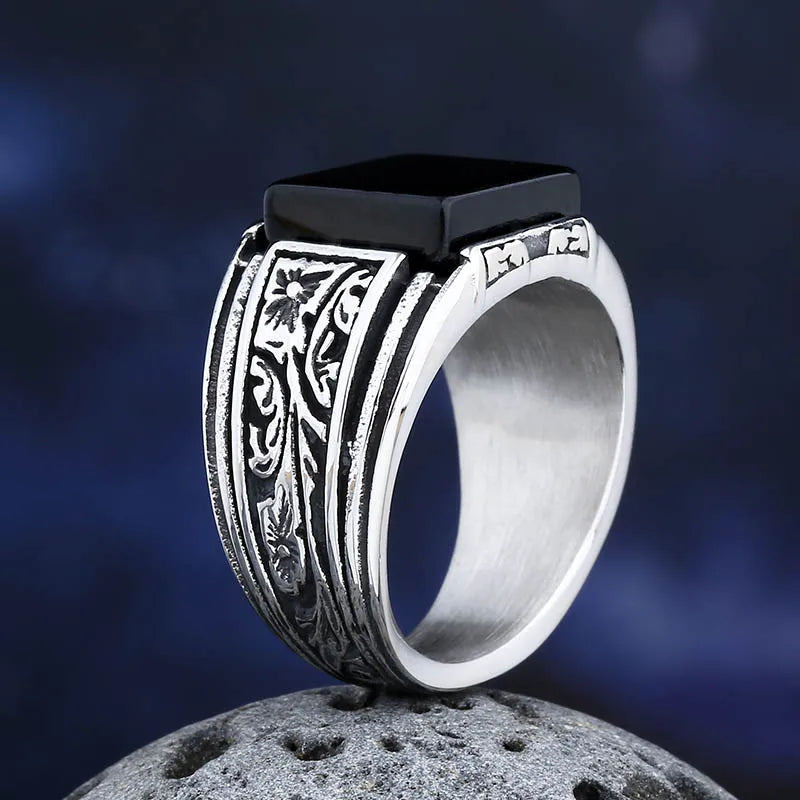 Fashion 2024 New 316L Stainless Steel Polished Pattern Ring Black Zircon Vintage  Jewelry For Couple Gift Good Detail
