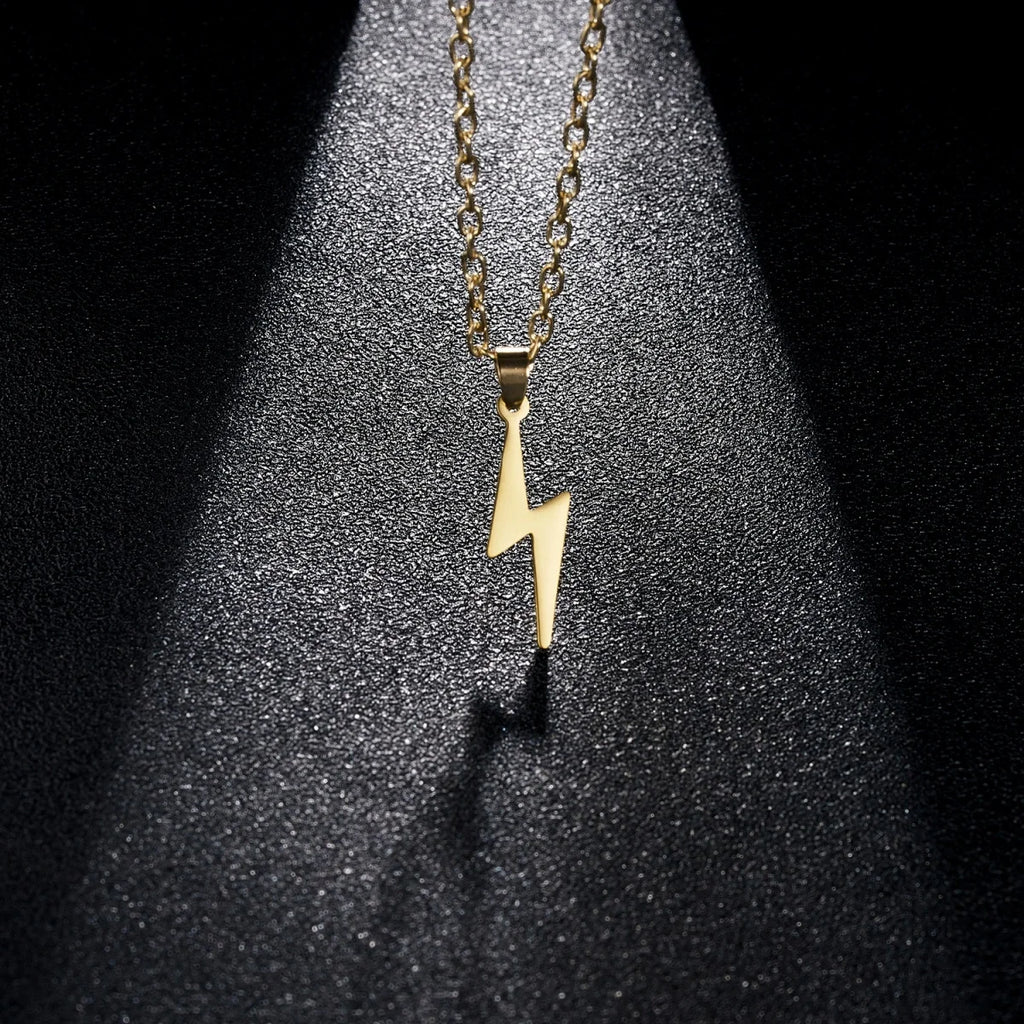 Stainless Steel Metal Lightning Shaped Pendant Necklace For Women Men Minimalist Geometric Lightning Clavicle Chain Jewelry Gift