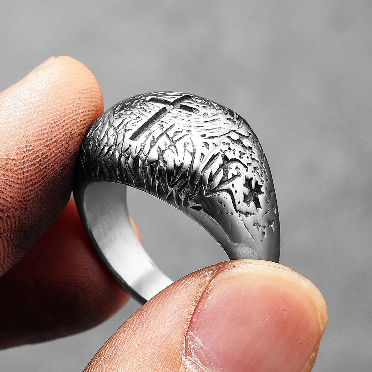 Vintage Cross Ring — Stainless Steel