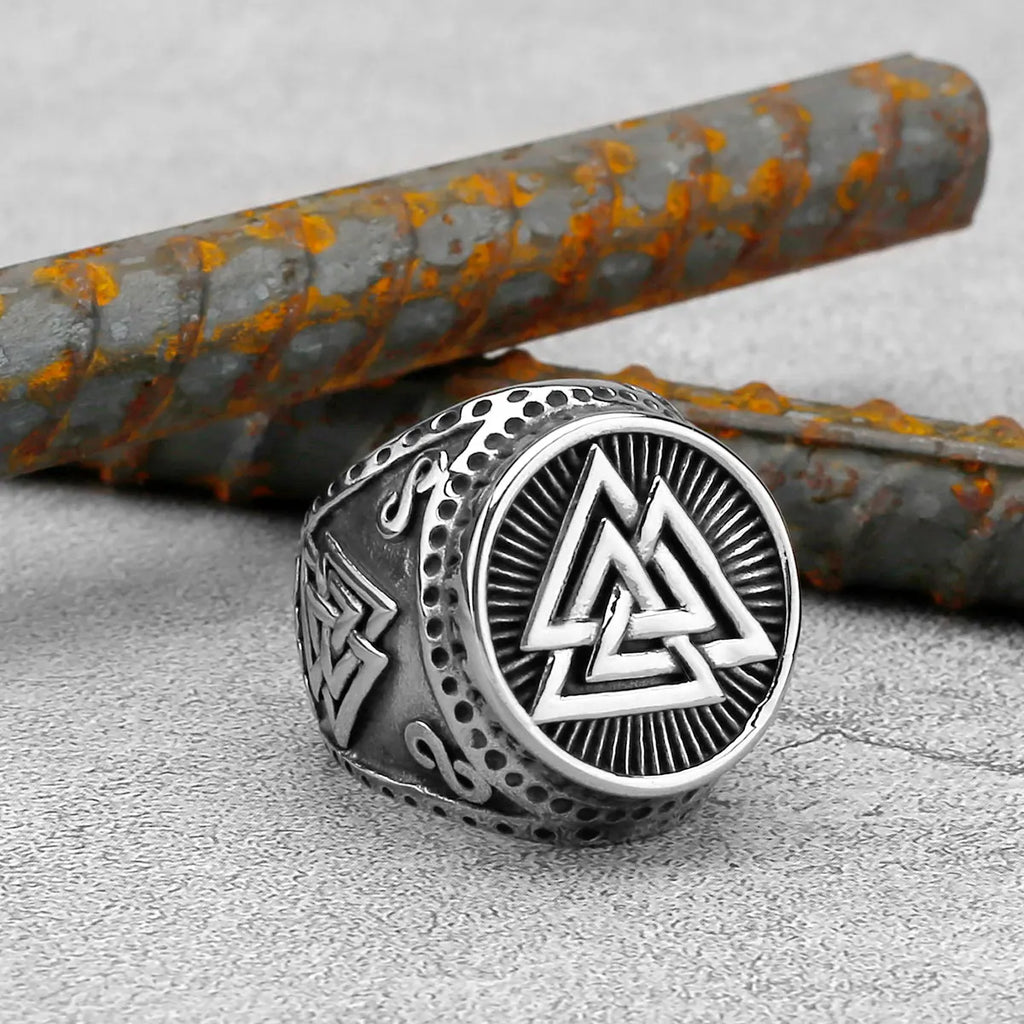 European and American Viking Odin Triangle Logo Power Rune Ring Stainless Steel Men's Amulet Youth Fashion Ring Jewelry